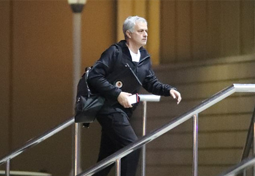 Manchester United bekymret for Mourinhos oppsigelse i slutten av sesongen
